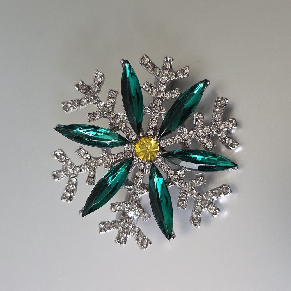 Snowflake Brooch Loaded with  Simulated diamonds